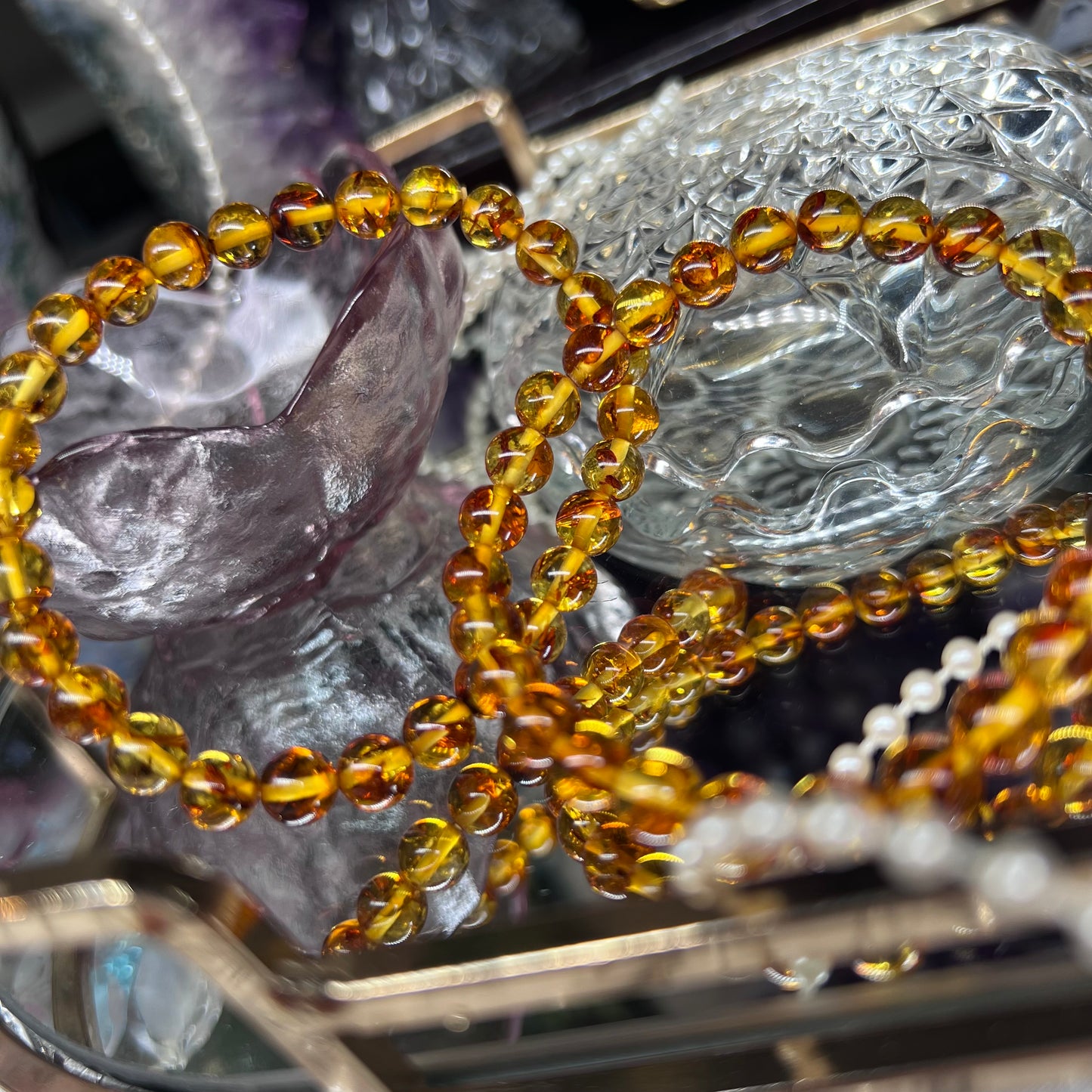 Flower Amber Natural beaded bracelet - 8mm