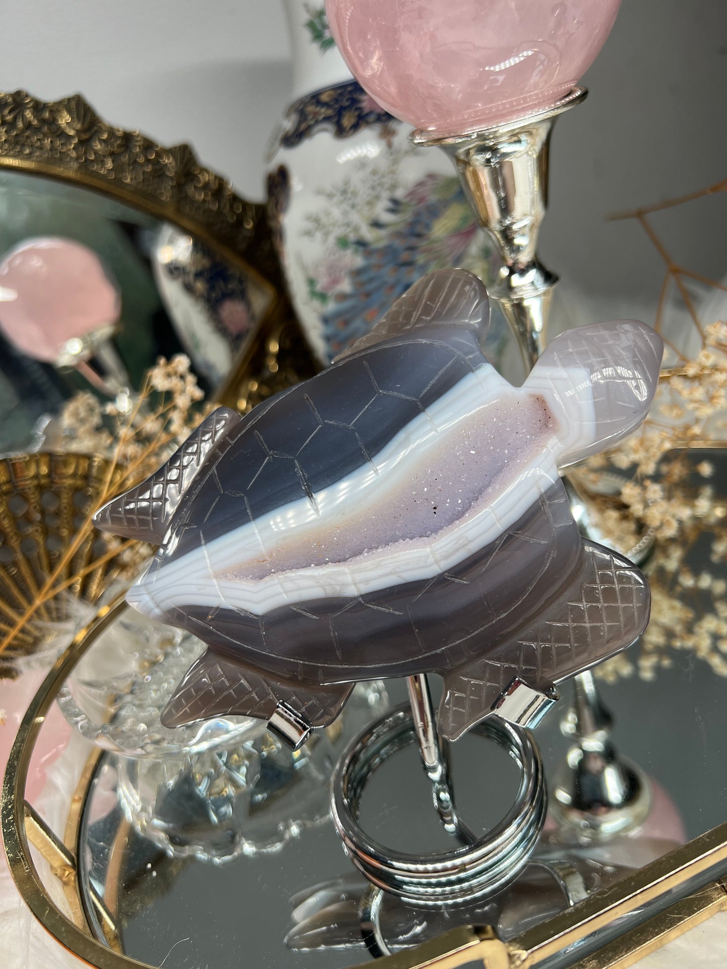 Druze agate turtle carving with lilac Druze