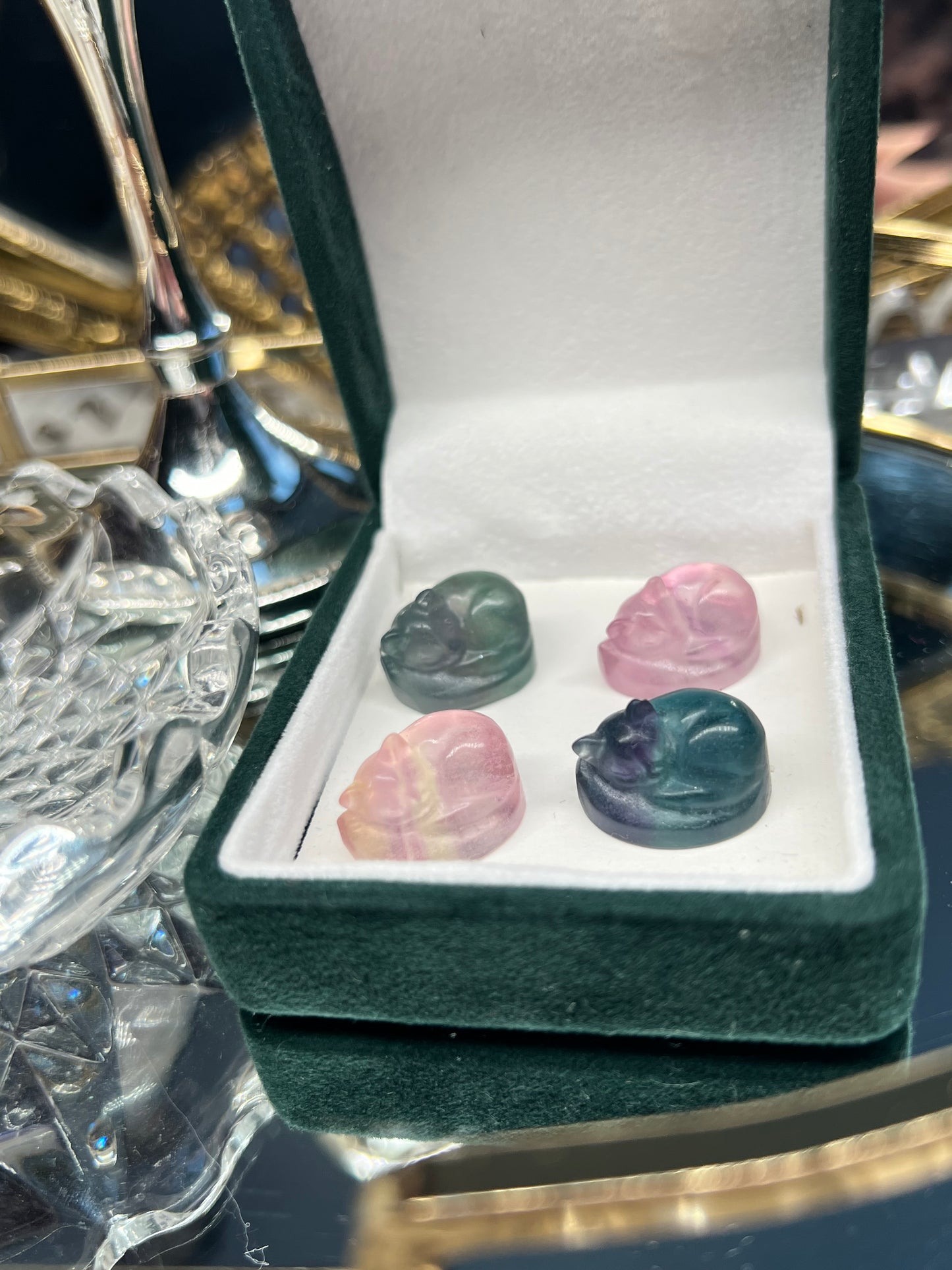 Fluorite mystery mini sleeping cat carving