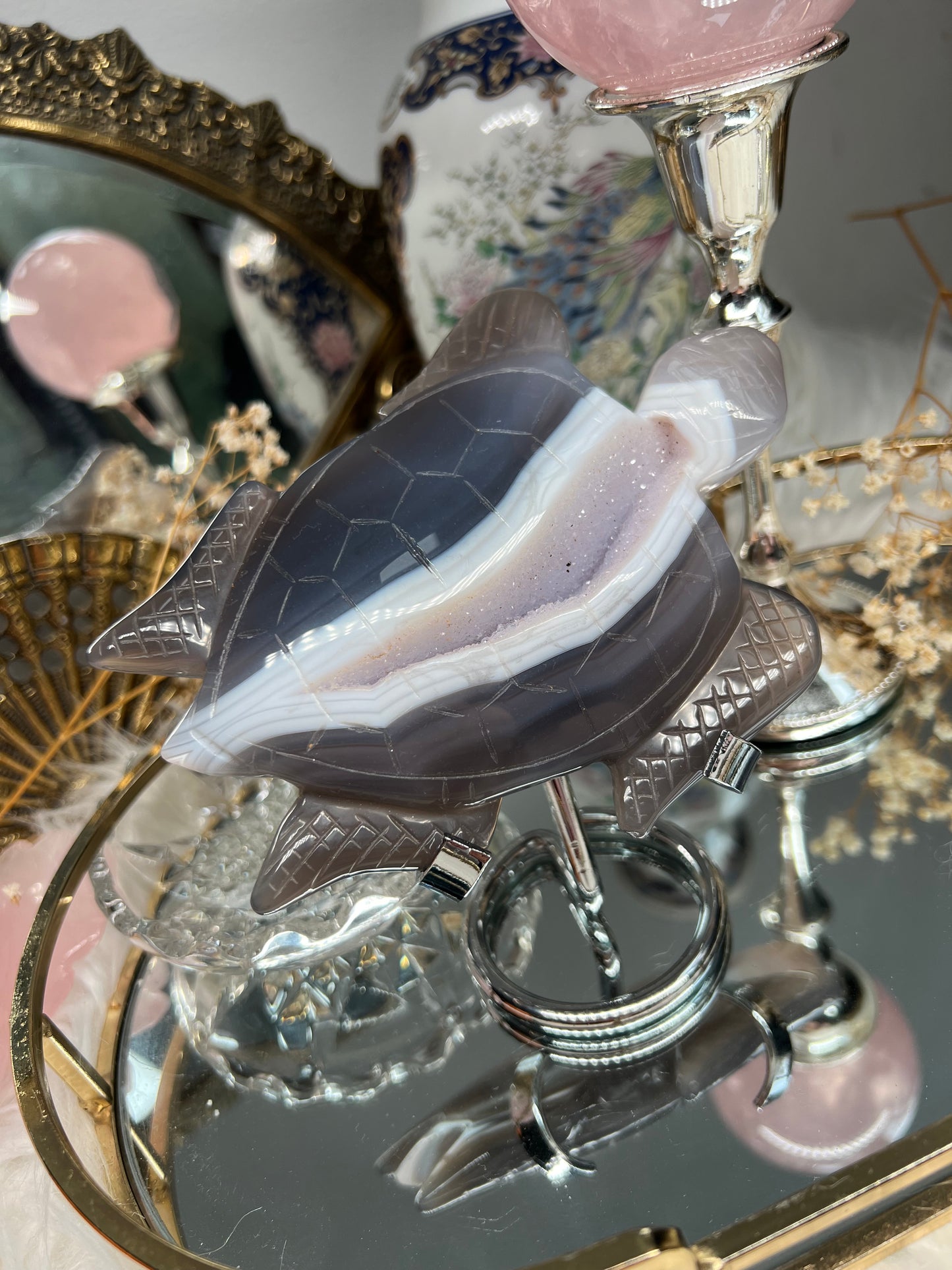 Druze agate turtle carving with lilac Druze