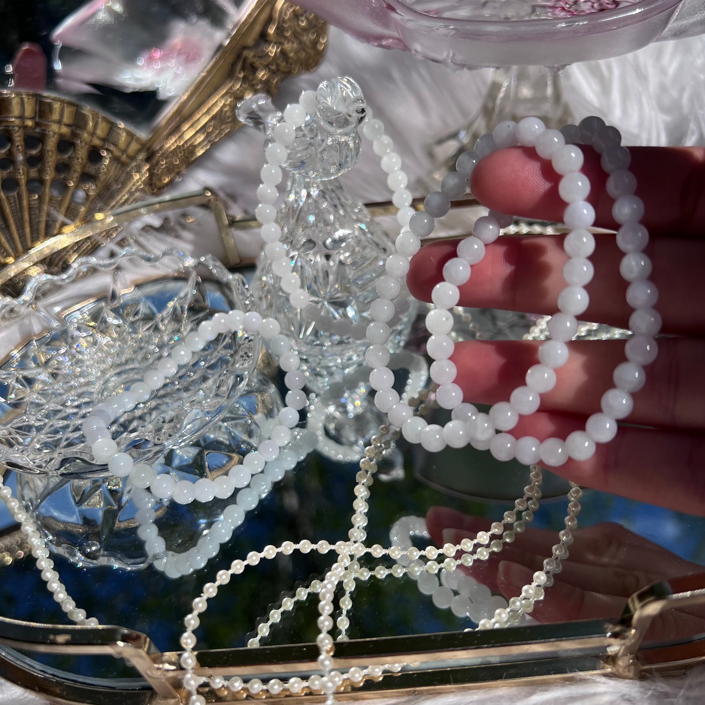White Jade beaded bracelet - 5.8mm