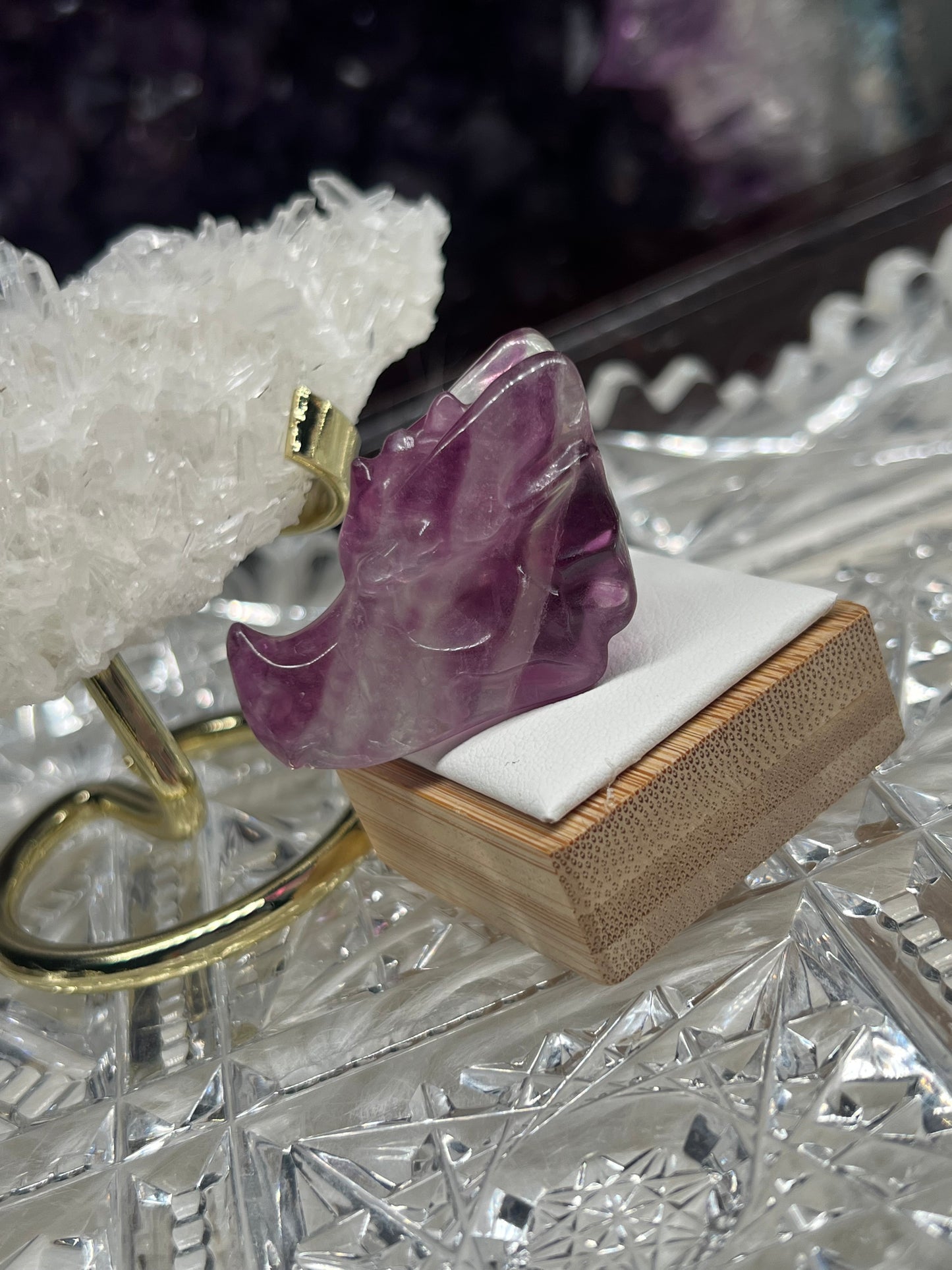 Fluorite dragon head carving e