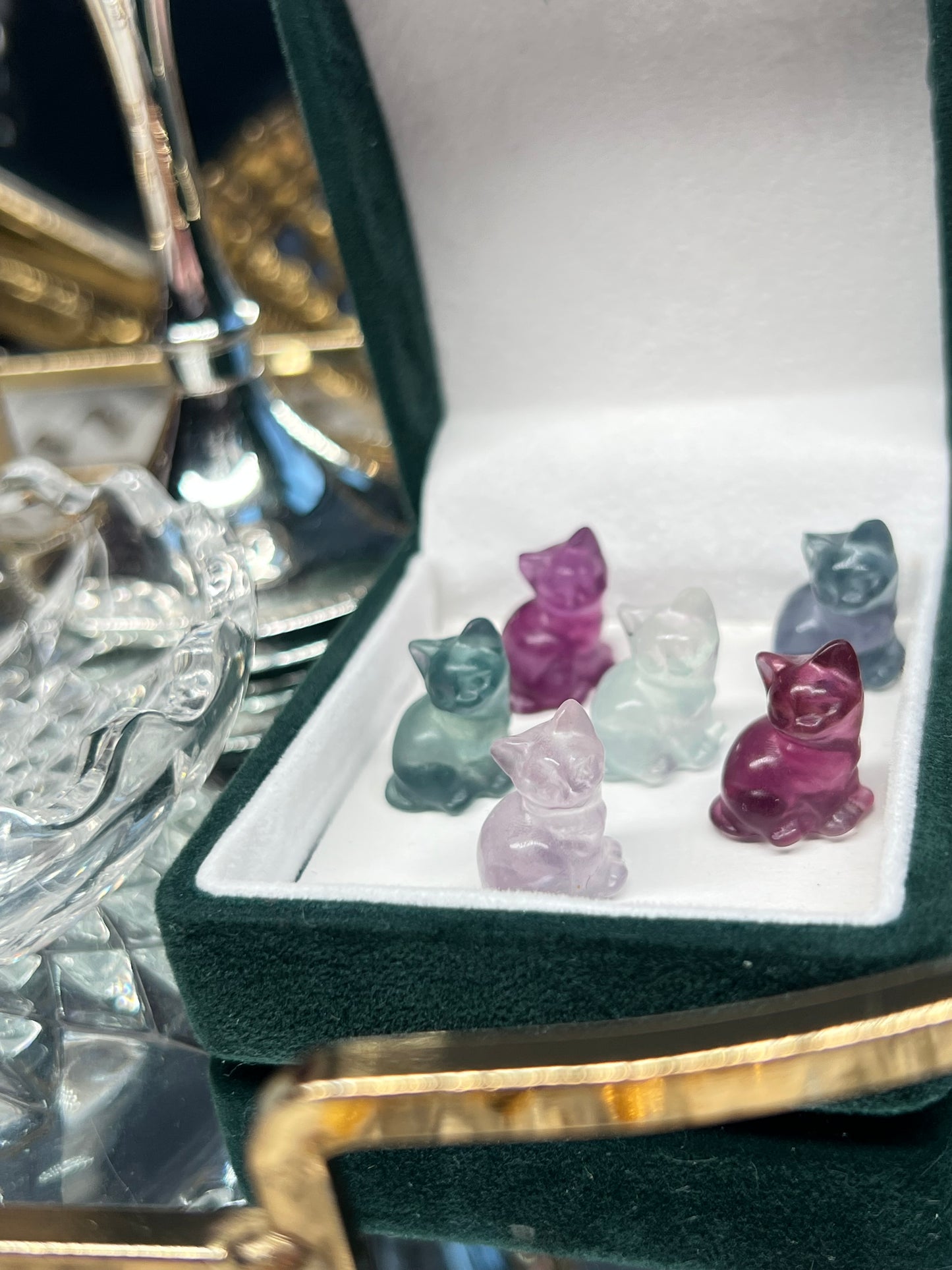 Fluorite mystery mini cat carving