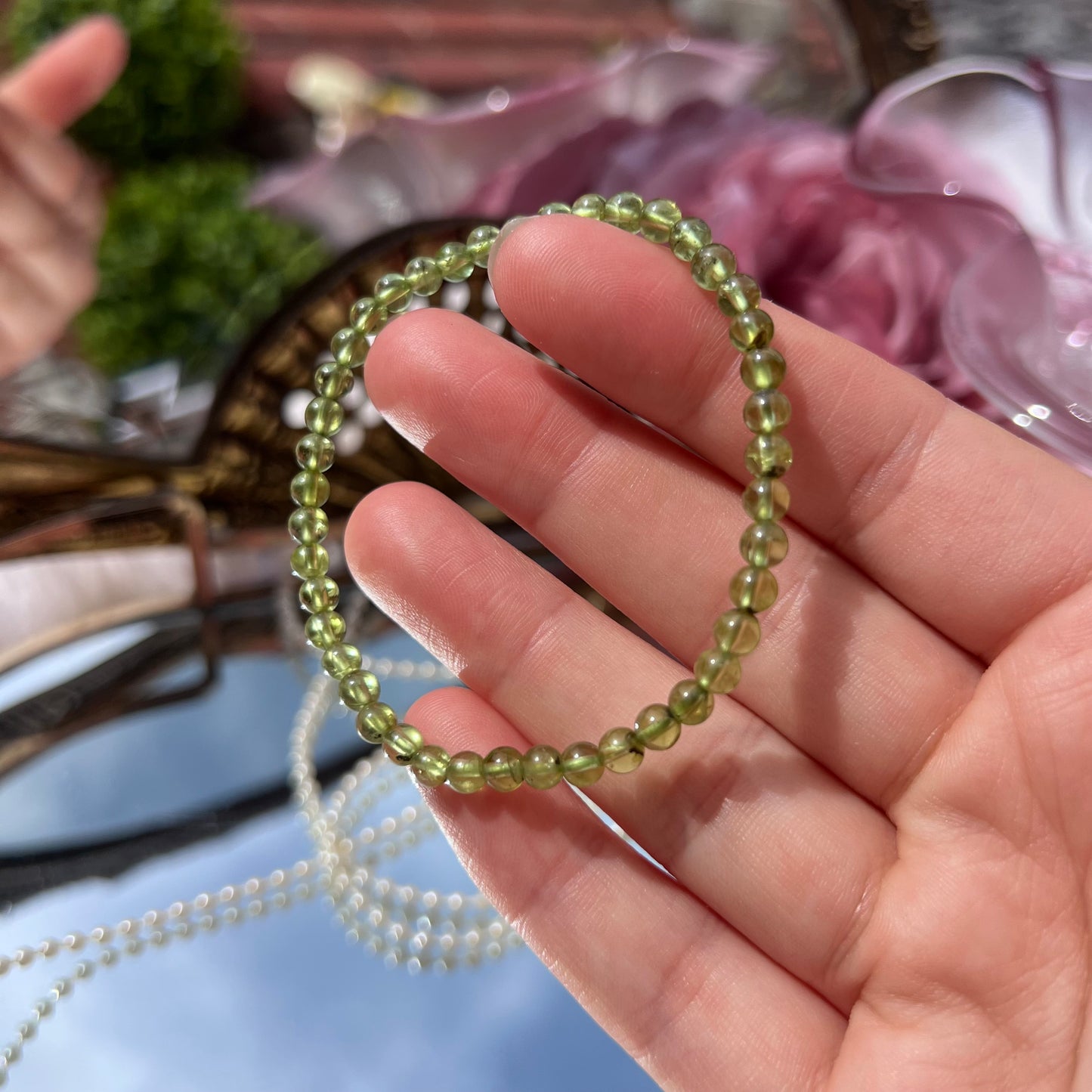Peridot beaded bracelet - 4.4mm