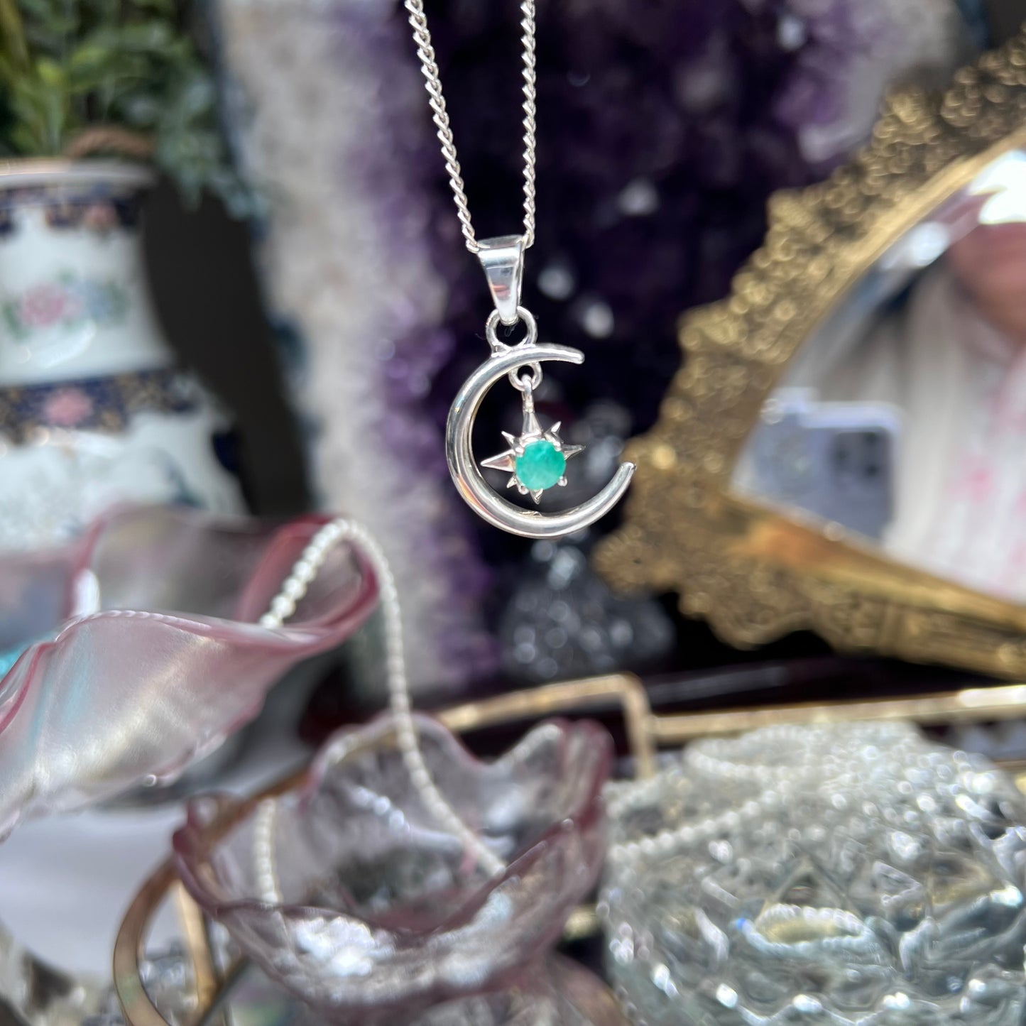 Faceted Emerald crescent moon & star design crystal pendant from 📍Brazil - 925silver