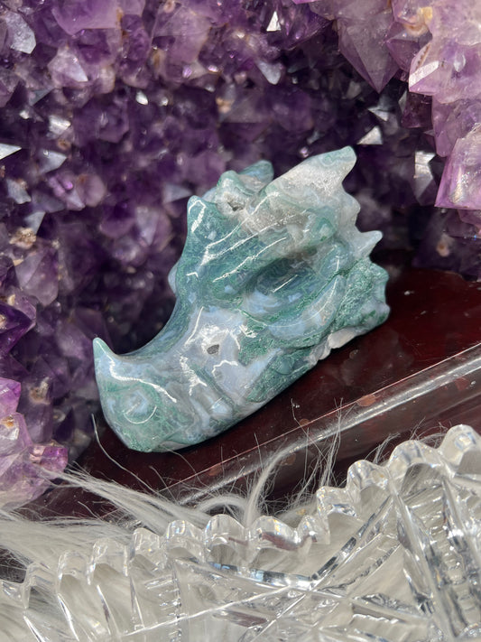 Moss agate dragon head carving