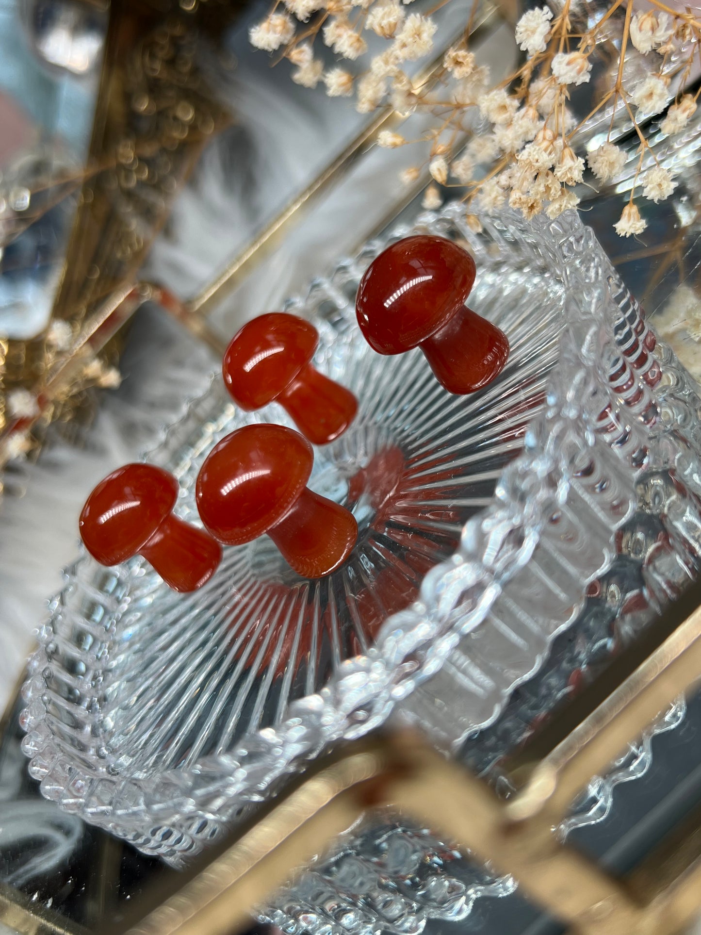 Carnelian mini Mushroom crystal carving