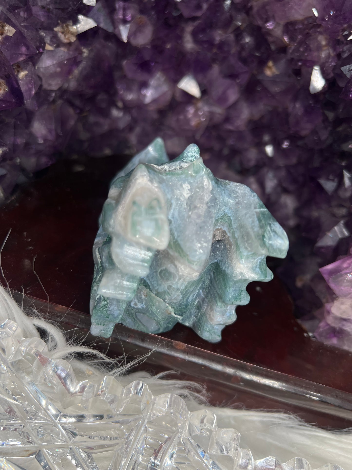 Moss agate dragon head carving