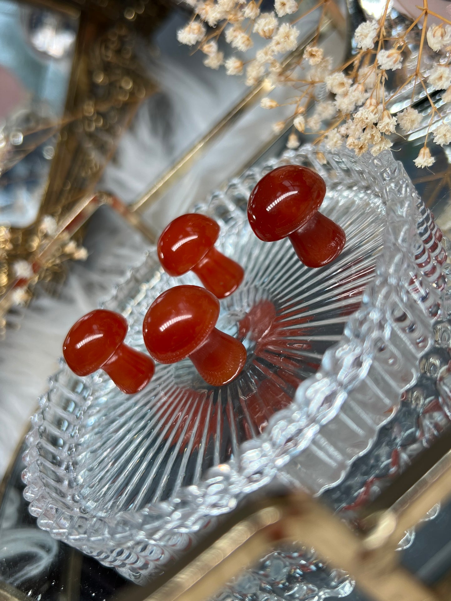 Carnelian mini Mushroom crystal carving