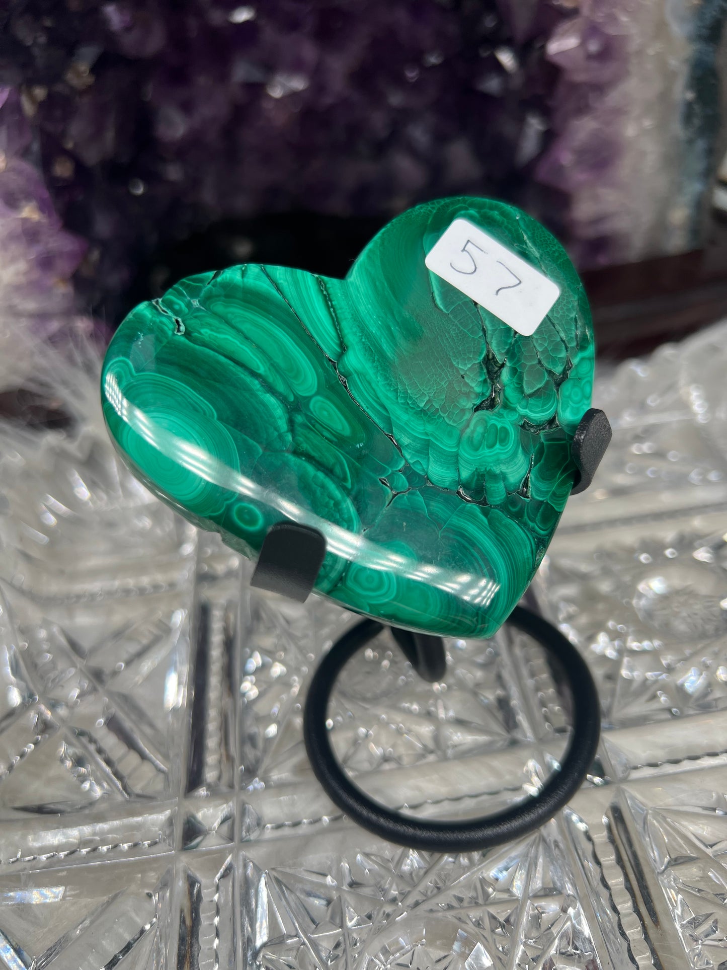 Malachite heart #A with black Matt stand included