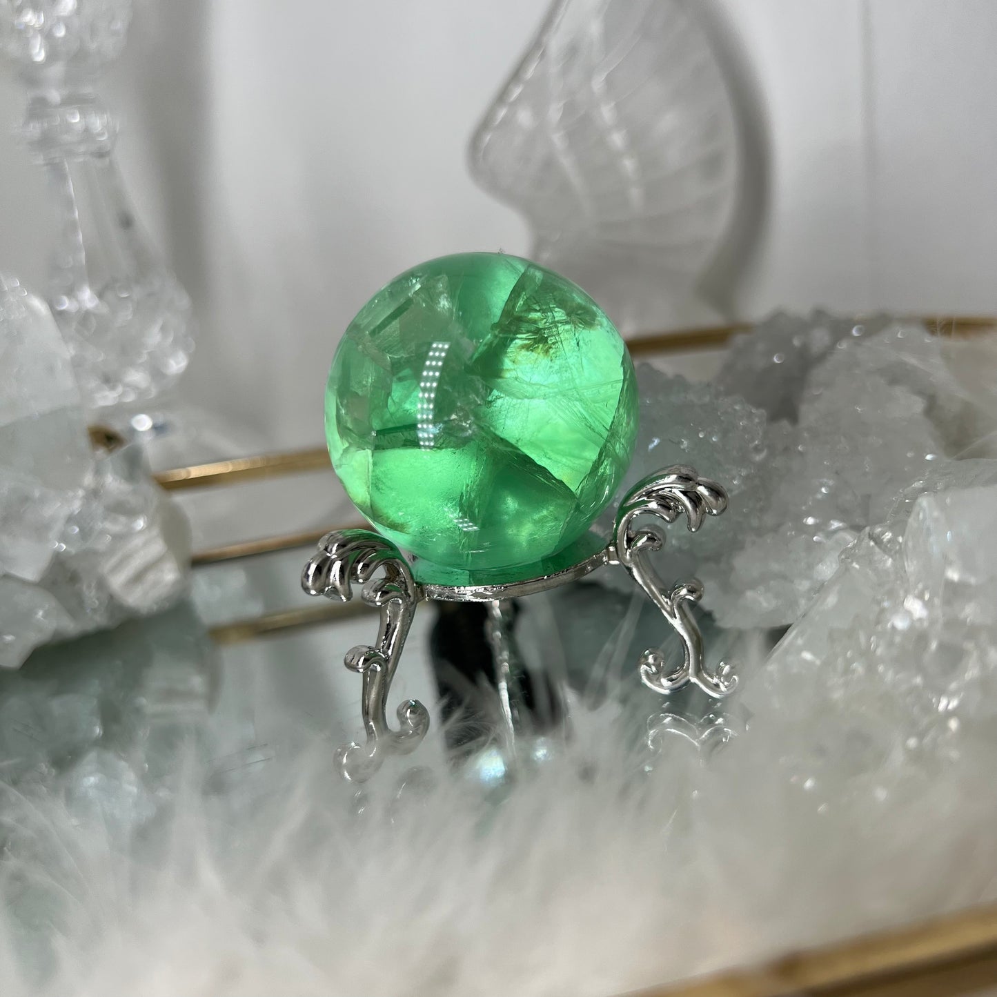 Green rainbow fluorite sphere *C