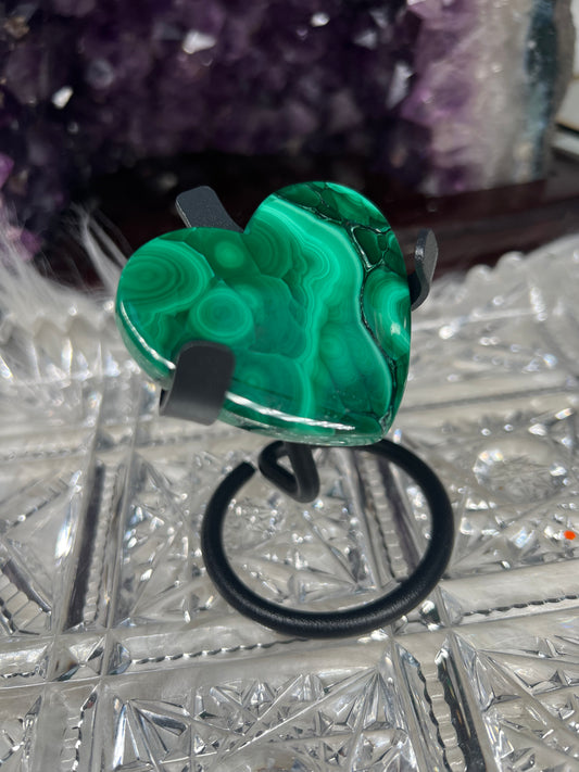 Malachite heart carving c