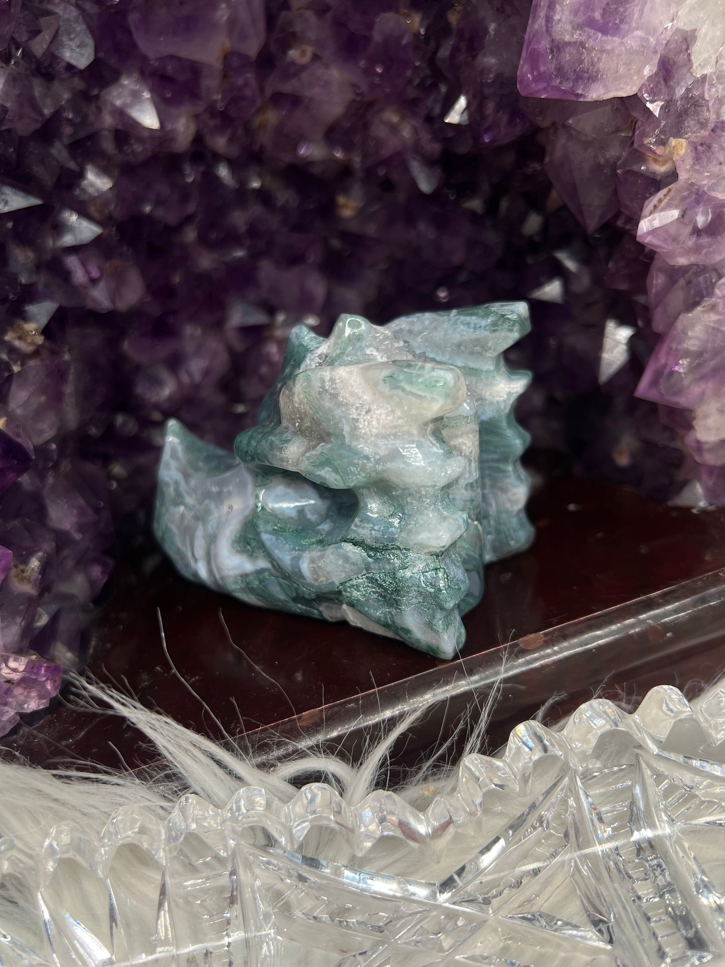 Moss agate dragon head carving