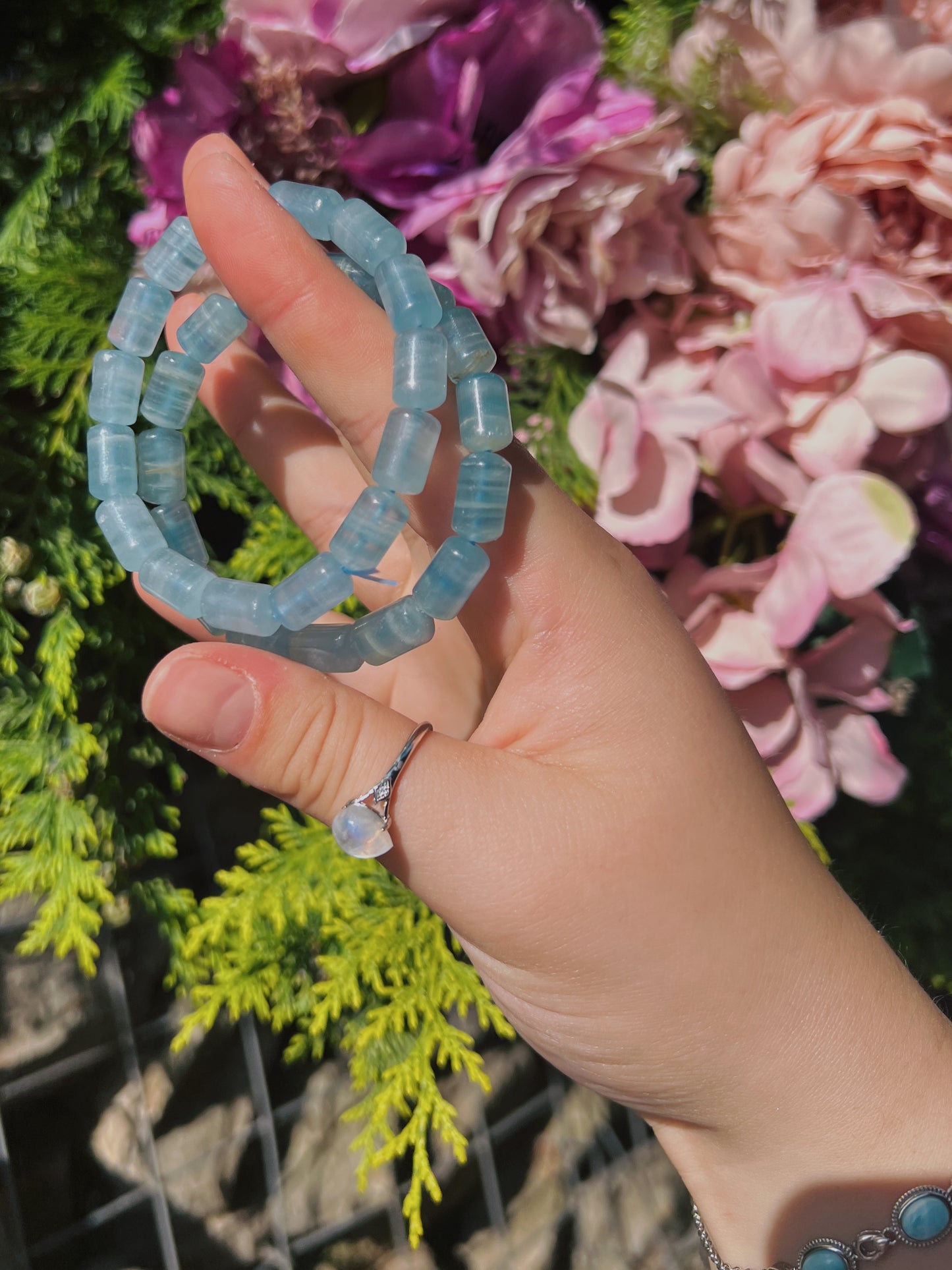 Blue aquatine calcite beaded bracelet 7mm